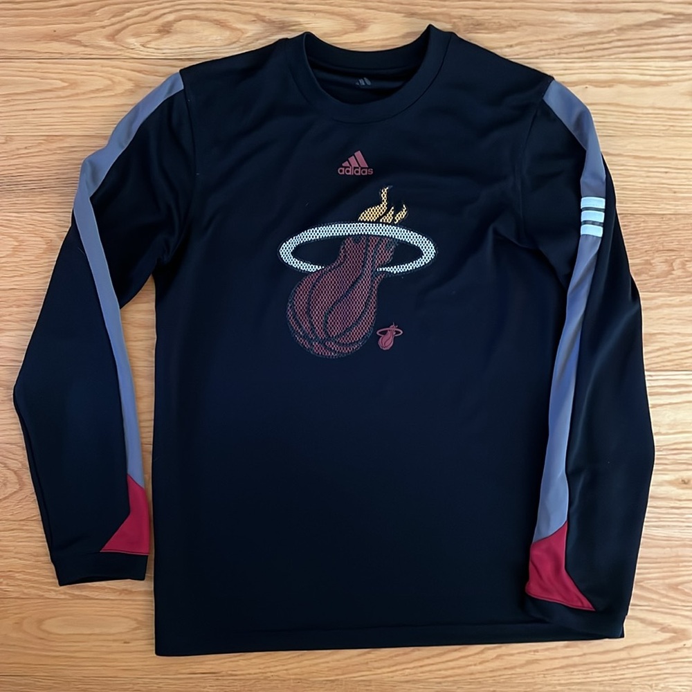 Adidas Miami Heat NBA Basketball Black Long Sleeve Shirt youth boys 14 16